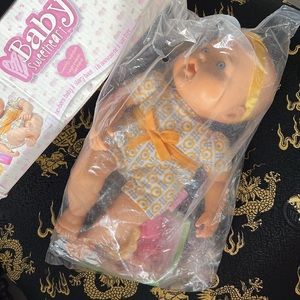 Baby sweethearts New in box Baby Doll nwt with accessories 🥰 👶🏼🍼